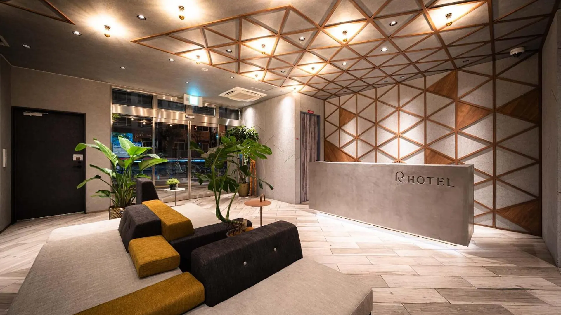 ***  R Hotel Namba South Osaka Japan
