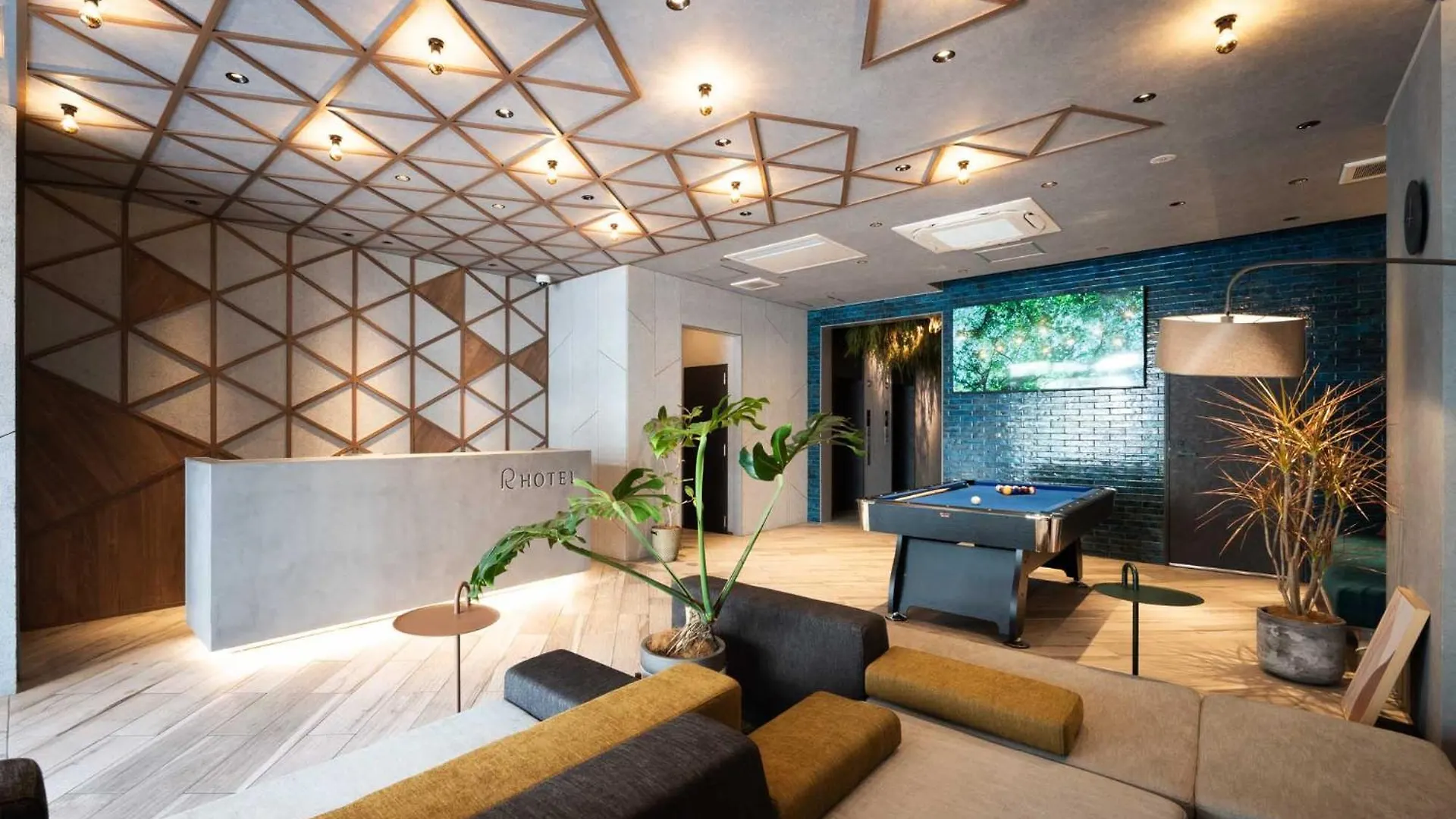 R Hotel Namba South Ōsaka