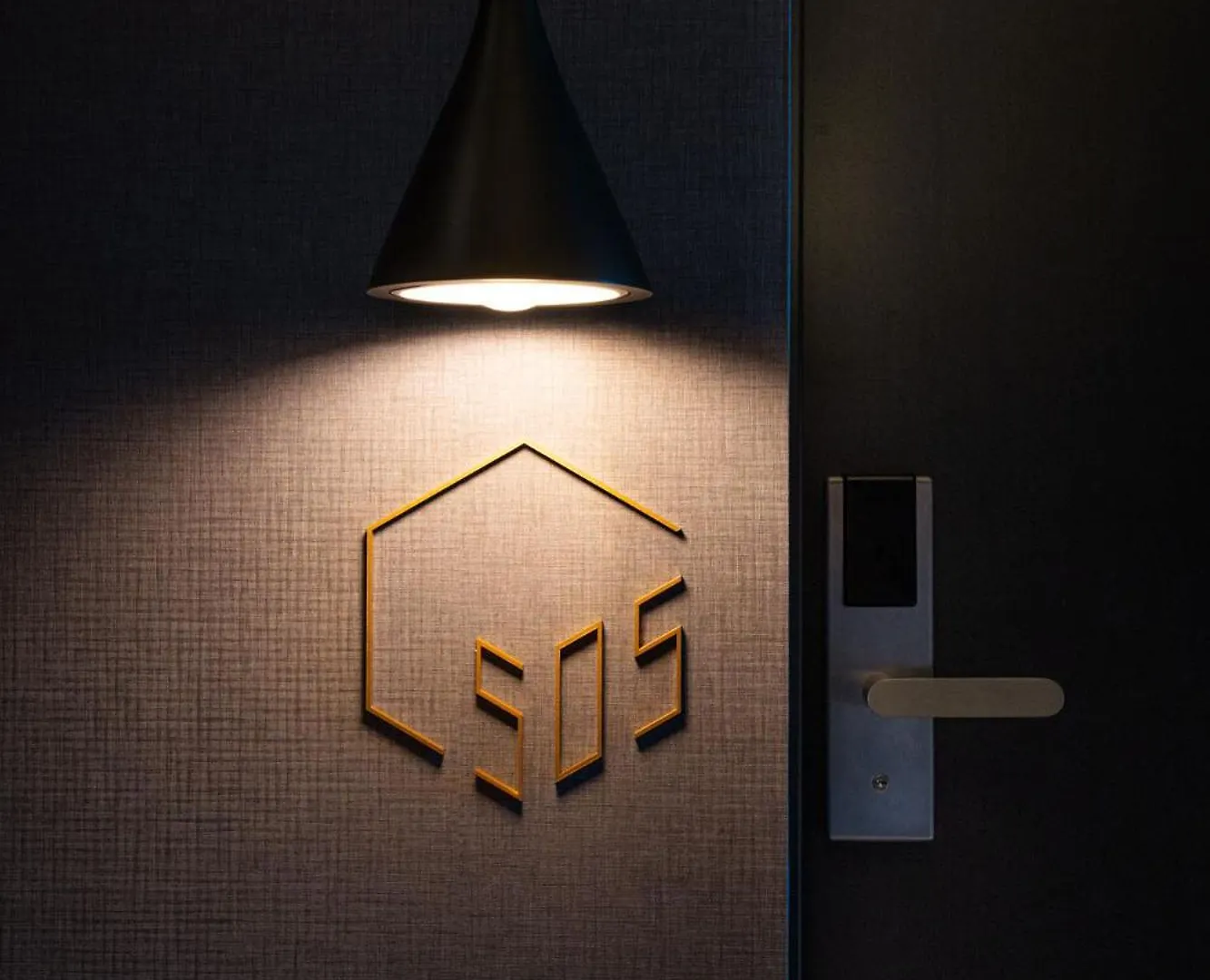 אוסקה R Hotel Namba South