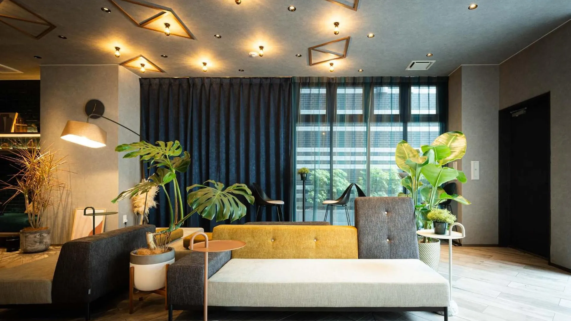 אוסקה R Hotel Namba South